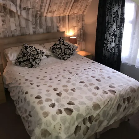 West Vale Villa-2